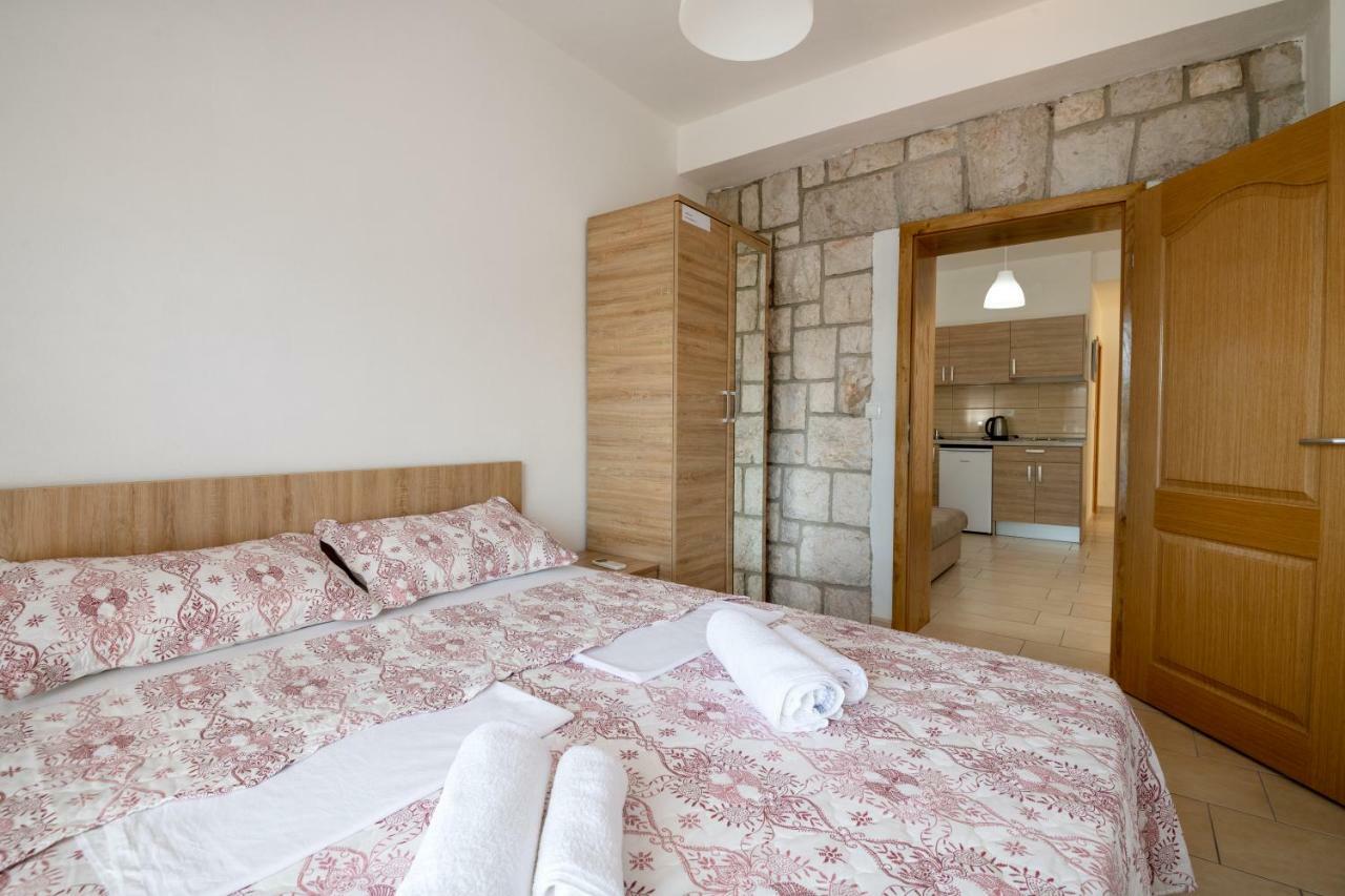 Apartments Lavanda ネウム エクステリア 写真
