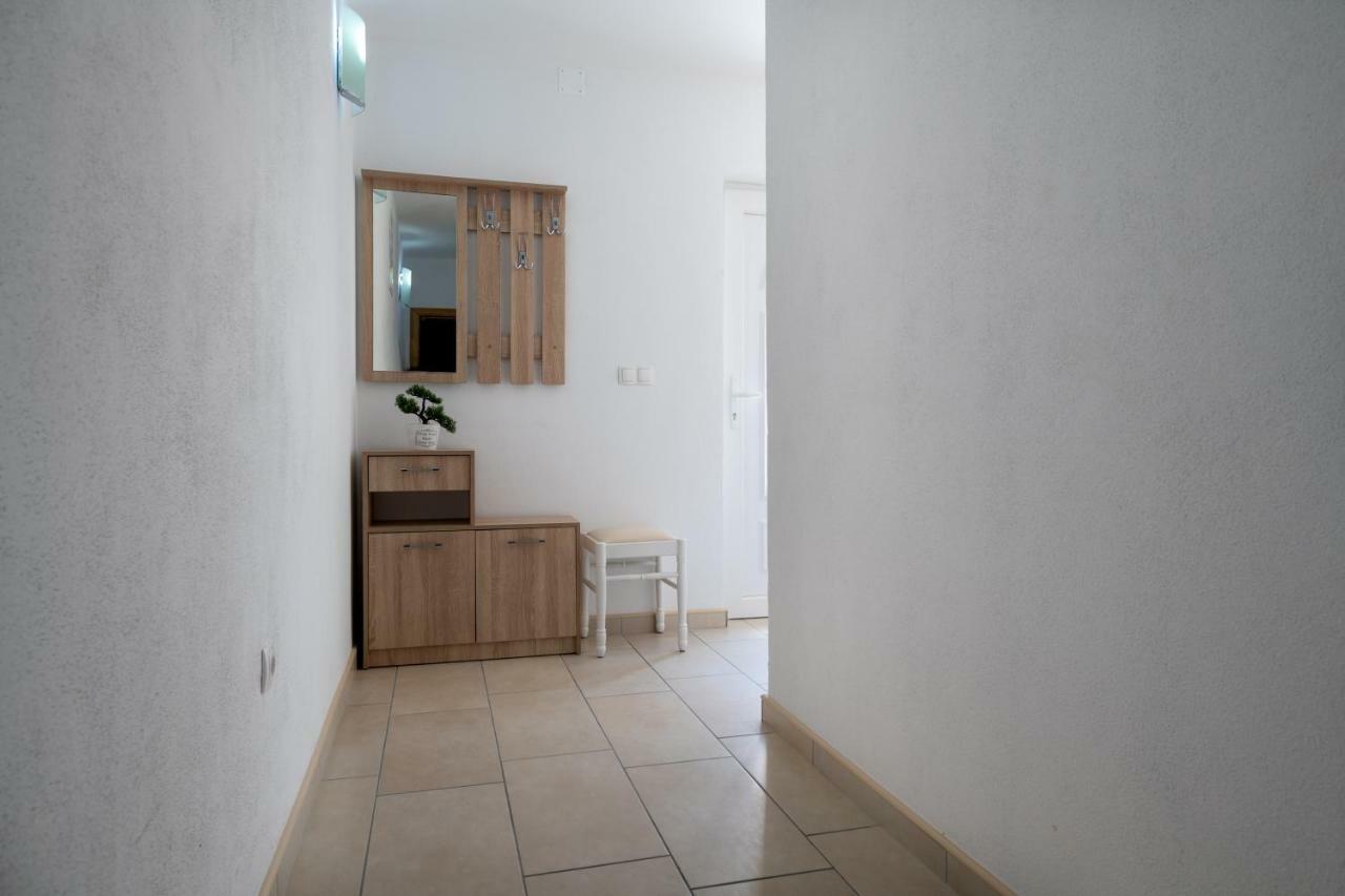 Apartments Lavanda ネウム エクステリア 写真