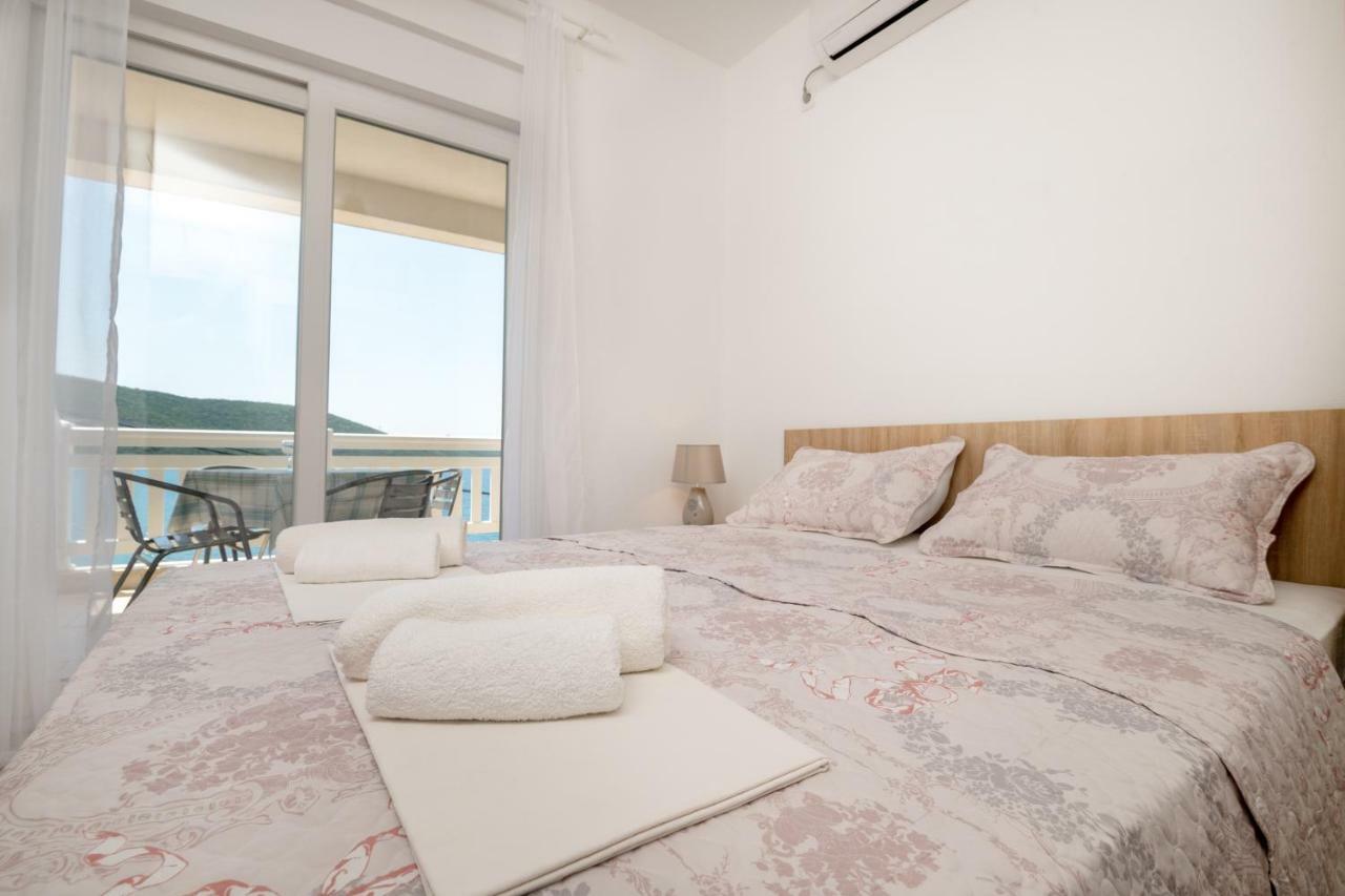 Apartments Lavanda ネウム エクステリア 写真